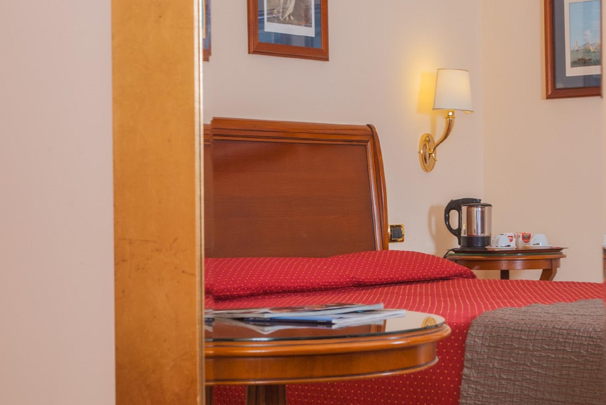 Hotel Le Cheminee Business