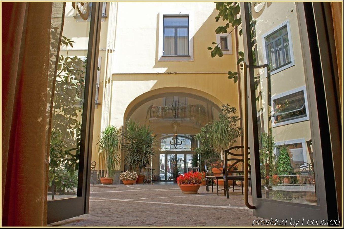 Hotel Le Cheminee Business 4*