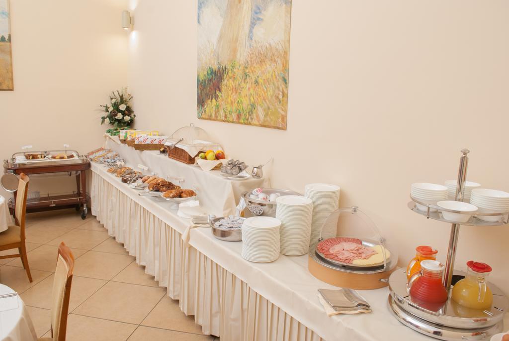 Le Cheminee Business Hotel 4*