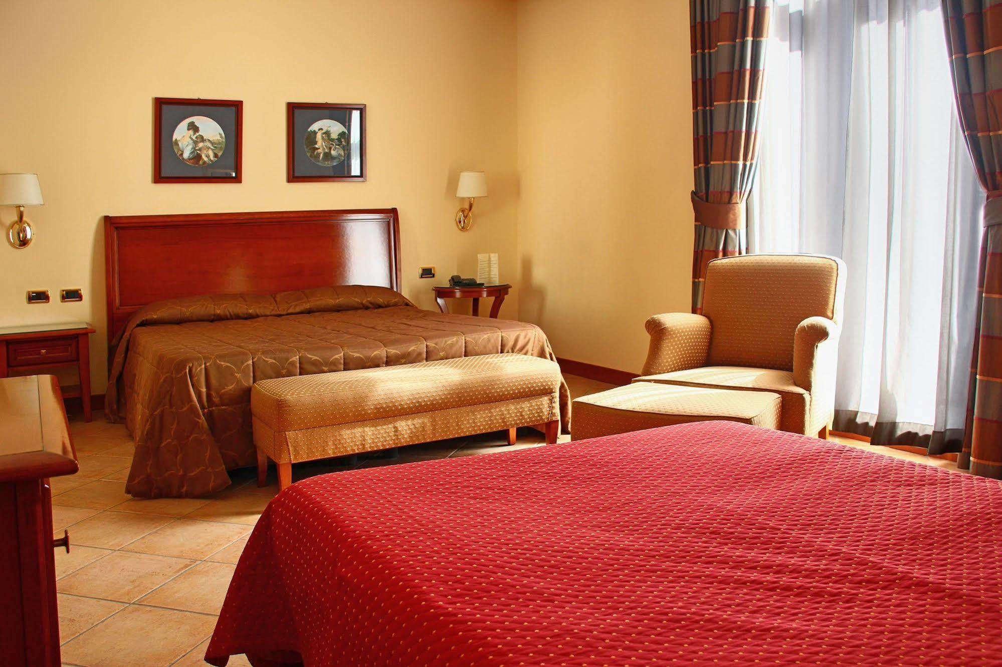 Le Cheminee Business Hotel Naples
