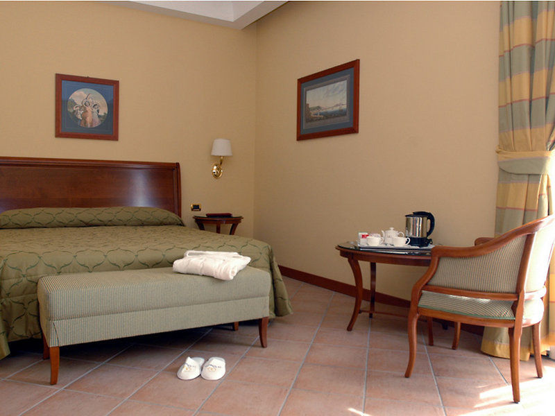 Le Cheminée Business Hotel Napoli